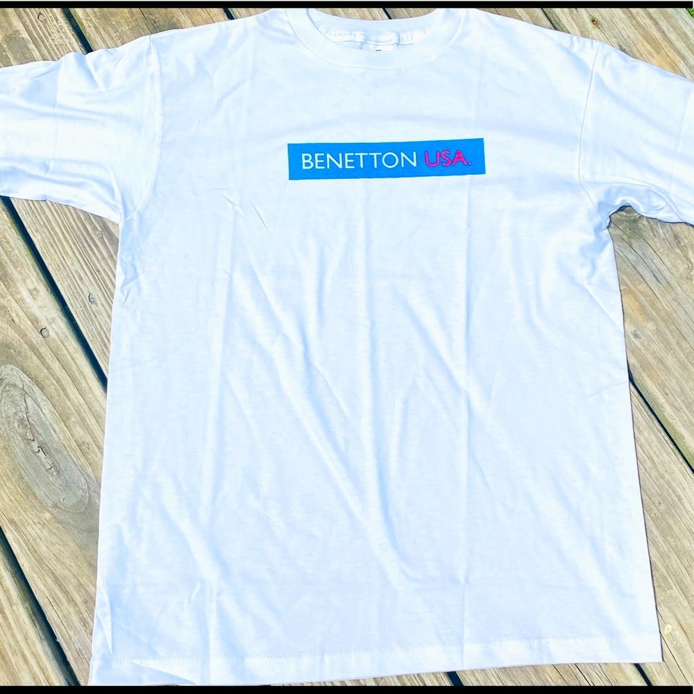 NWOT United Colors of Benetton Box Logo White T-shirt